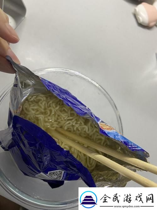 方便面的咸味生活的味道